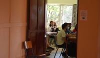 Αθηνά Λινού: Άνοιγμα των σχολείων μόνο με PCR test
