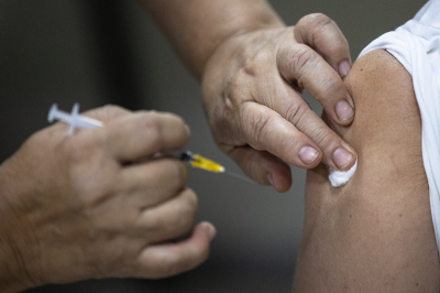 Ισραήλ: Διεύρυνση των δικαιούχων 4ης δόσης του εμβολίου κατά του κορονοϊού