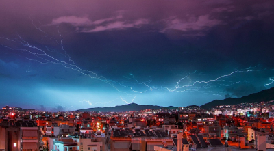 Κακοκαιρία: Από τα ξημερώματα σαρώνει τη ΒΔ Ελλάδα, επικίνδυνα φαινόμενα και χιονοπτώσεις- Τι λένε οι μετεωρολόγοι