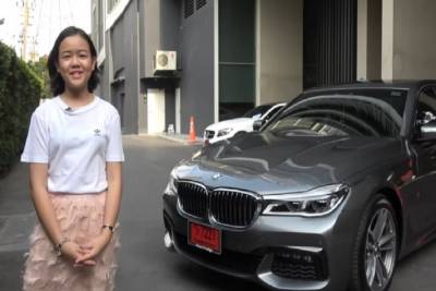 Δωδεκάχρονη beauty vlogger έκανε δώρο στον εαυτό της μια BMW