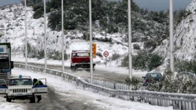 Καιρός: Κατακόρυφη πτώση της θερμοκρασίας στη Β. Ελλάδα - Μέχρι 18 βαθμούς