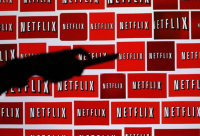 Netflix: Παγώνει τα γυρίσματα ρωσικών σειρών – δεν θα μεταδίδει ρωσικά κανάλια