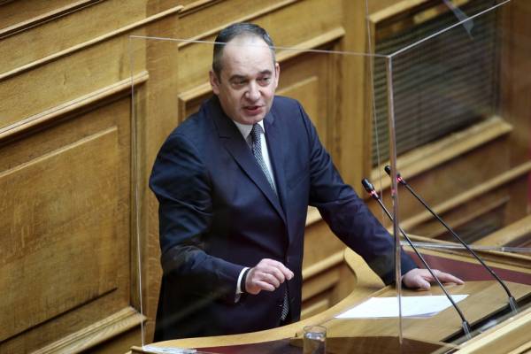 Γιάννης Πλακιωτάκης: Σε ΜΕΘ του Ευαγγελισμού ο υπουργός