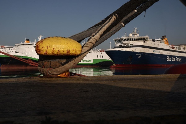 Κυλλήνη: Τηλεφώνημα για βόμβα στο πλοίο «Fior di Levante»