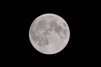 Πανσέληνος του Οκτωβρίου: Αύριο το ολόγιωμο φεγγάρι που αποκαλούν «μαύρο»