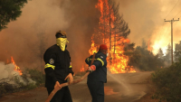 Αργολίδα: Λήστεψαν πυροσβέστες που έδιναν μάχη με την φωτιά