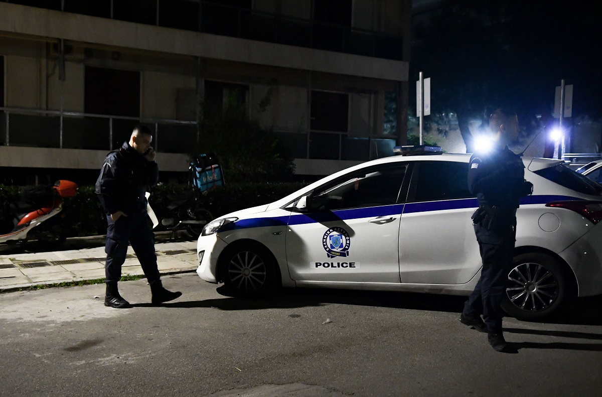 Παλαιό Φάληρο: Λήστεψαν, ξυλοκόπησαν οδηγό ταξί και του πήραν το αυτοκίνητο