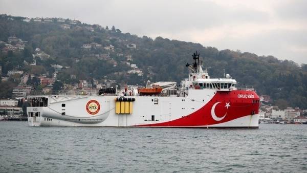 Γενί Σαφάκ: Το Όρουτς Ρέις δεν επιστρέφει στην Τουρκία, μπορεί να πάει Καστελόριζο