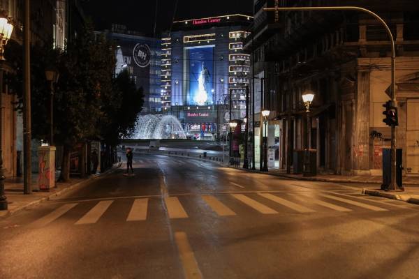 Βατόπουλος: Η απαγόρευση κυκλοφορίας τη νύχτα θα παραμείνει