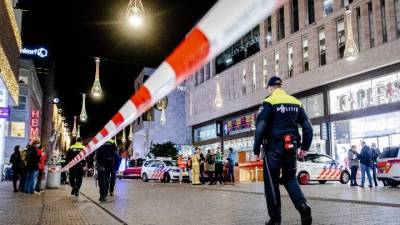 Ολλανδία: Επίθεση με μαχαίρι σε εμπορικό δρόμο της Χάγης