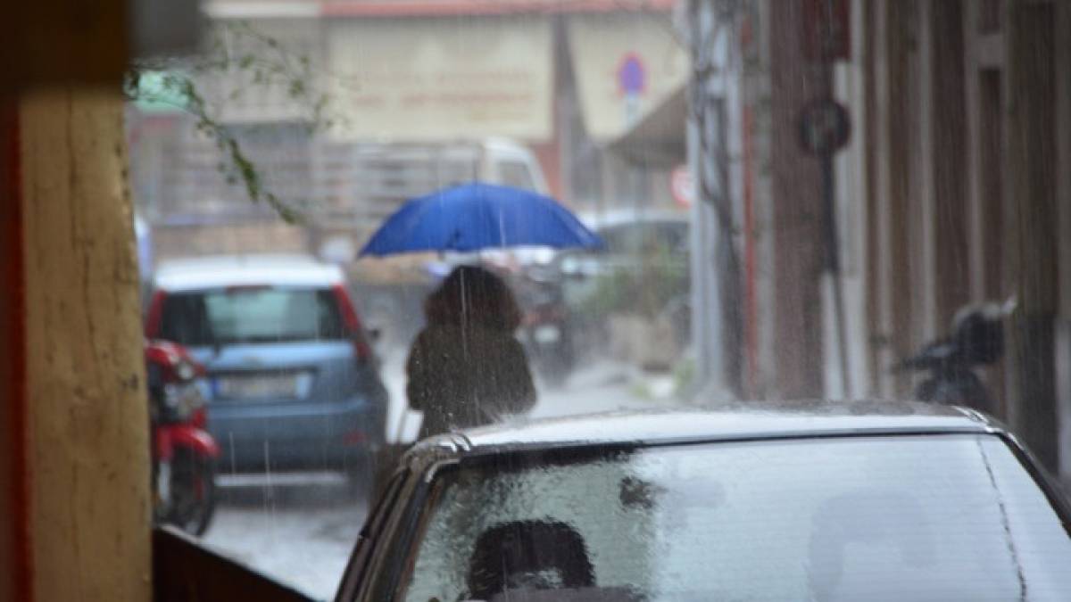 Καιρός: Σε ισχύ το έκτακτο δελτίο επιδείνωσης ⎯ Καταιγίδες στην Πελοπόννησο (video)