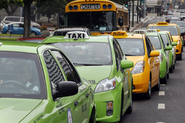 «Πράσινα» ταξί: Πληρώθηκε η πρώτη επιδότηση ύψους 22.000 ευρώ