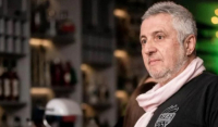 Στάθης Παναγιωτόπουλος: «Λουκέτο» στο μπαρ στην Αλόννησο