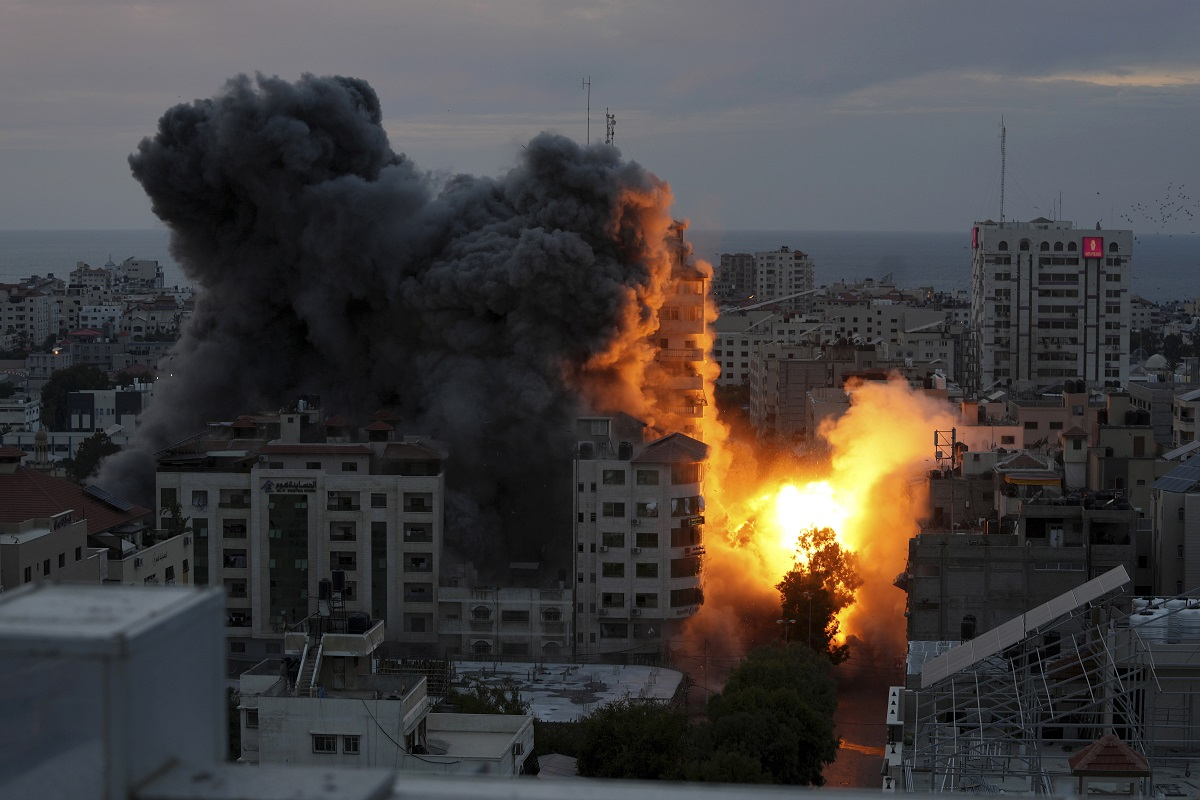 Μεσανατολικό: Περισσότεροι από 480 Ισραηλινοί και Παλαιστίνιοι νεκροί - Το Ισραήλ ορκίζεται να πάρει «εκδίκηση» για την επίθεση της Χαμάς