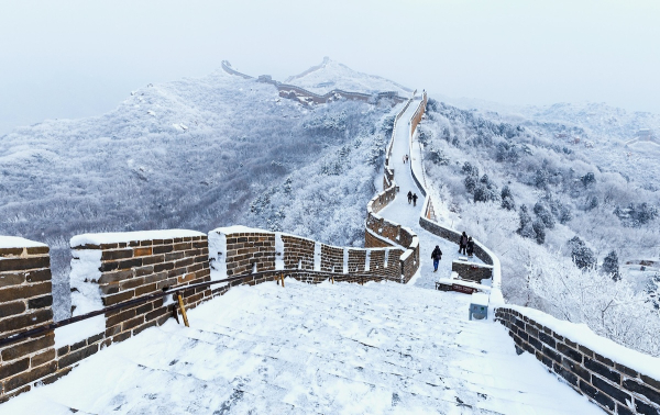 Κίνα: «Πάγωσε» μέχρι και το Σινικό Τείχος στο Πεκίνο από την κακοκαιρία