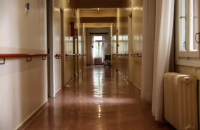 Σέρρες: Γιατροί και γραφεία τελετών συγκάλυπταν θανάτους ηλικιωμένων σε παράνομο γηροκομείο
