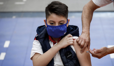 Ανοίγει σήμερα η πλατφόρμα για τον εμβολιασμό των παιδιών άνω των 12 ετών