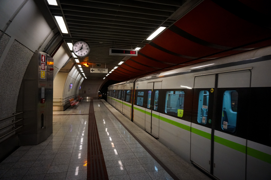 Απεργία Πρωτομαγιά: Αλαλούμ με το Μετρό - Ποιες ώρες τελικά θα κινηθούν τα ΜΜΜ