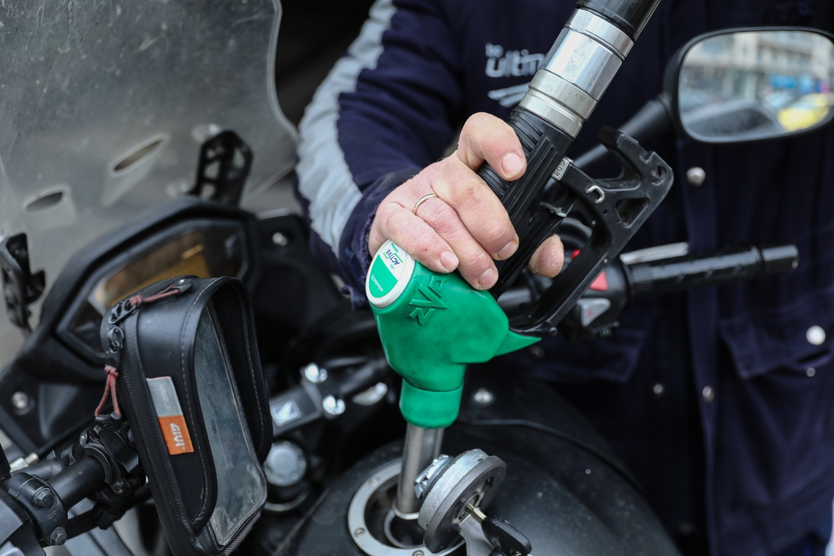 Κλείδωσε το «κουπόνι βενζίνης» - Δικαιούχοι και κριτήρια