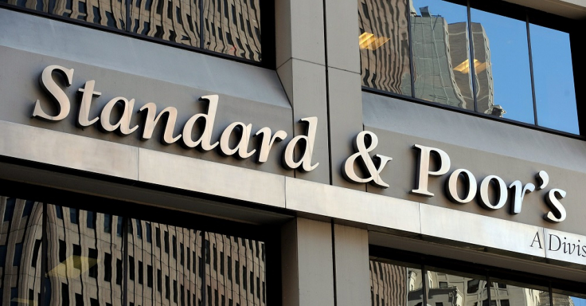 Standard & Poor's: Αναβάθμισε την πιστοληπτική ικανότητα της χώρας