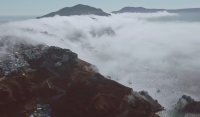 Σαντορίνη: Η Καλντέρα «βυθισμένη» στα σύννεφα - Συγκλονιστικό βίντεο