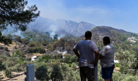Λασίθι: Σε ύφεση η πυρκαγιά – Ισχυροί άνεμοι πνέουν στην περιοχή