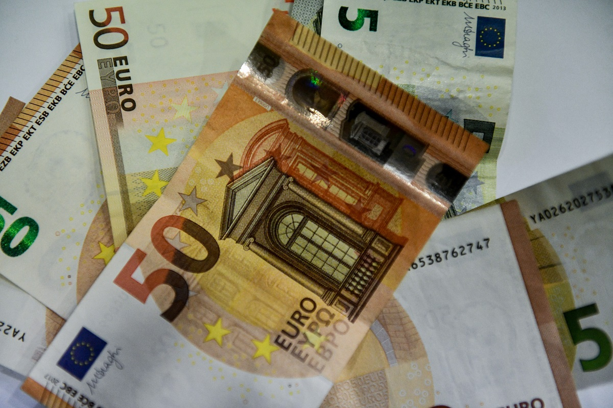 Ποιοι συνταξιούχοι θα πάρουν επίδομα 200, 250 και 300 ευρώ – Μέσα Μαρτίου η προκαταβολή επικουρικής