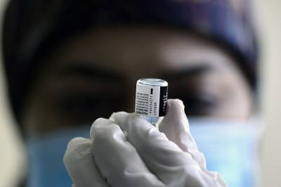 Συμφωνία για ακόμα 200 εκατομμύρια δόσεις του εμβολίου των Pfizer/BioNTech στην ΕΕ