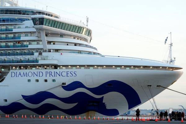 Κορονοϊός: 135 οι φορείς του ιού στο κρουαζιερόπλοιο Diamond Princess
