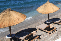 Ελεύθερες παραλίες: Εξαπλώνεται και στη Θάσο το κίνημα - Νέες παρεμβάσεις στη Χαλκιδική