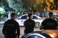 Αστυνομικοί σχεδίαζαν να ληστέψουν το μίνι μάρκετ Σύρου μετανάστη στον Άγιο Παντελεήμονα