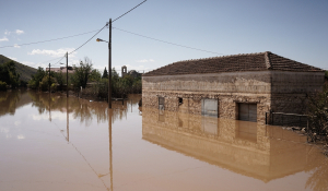 Και οι εισπρακτικές τον… χαβά τους: Συνεχίζουν τα τηλέφωνα σε πλημμυροπαθείς στη Θεσσαλία
