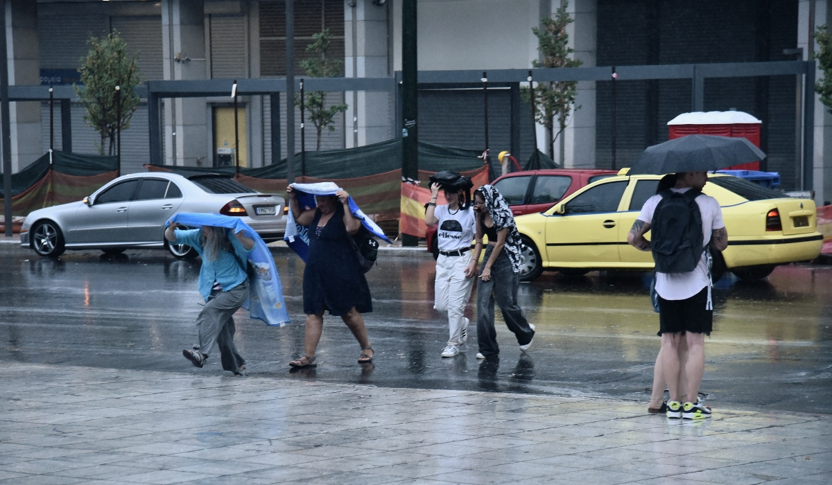 Καιρός-meteo: Βροχερό σκηνικό την Παρασκευή - Πού αναμένονται χαλαζοπτώσεις