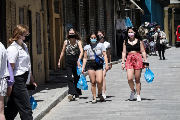 Κορονοϊός: Μείωση με 902 κρούσματα σήμερα στην Αθήνα