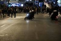 Βίντεο ντοκουμέντο: Μηχανές της ομάδας «Δράση» περνούν μέσα από διαδηλωτές στην πορεία της Πέμπτης