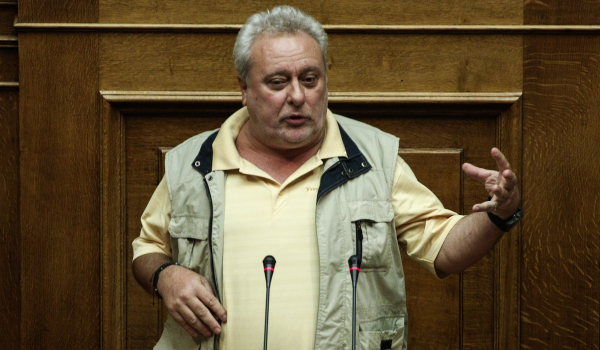 ΣΥΡΙΖΑ καλεί Μητσοτάκη για το υβριστικό παραλήρημα Ψαριανού - «Να τον πετάξει από τις λίστες»