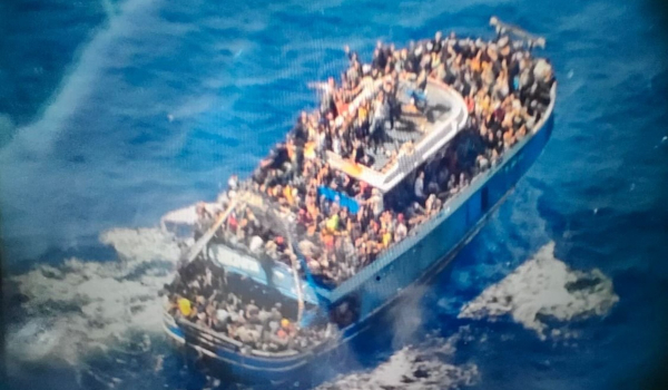 Politico: Η Ελλάδα δεν δέχτηκε εναέρια μέσα διάσωσης της Frontex πριν από την τραγωδία της Πύλου