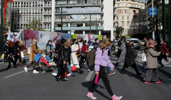 Κρούσματα σήμερα 13/12: 691 νέες μολύνσεις στην Αθήνα - «Βράζει» το κέντρο