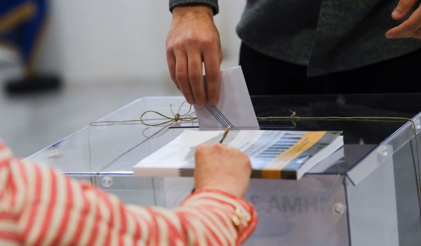 Έλληνες εξωτερικού: Ψηφίζουν και οι εκπρόθεσμοι στις δεύτερες εκλογές 2023