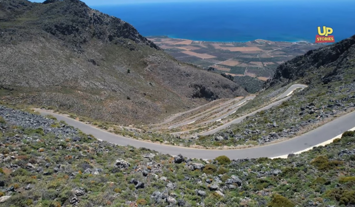 O πιο επικίνδυνος αλλά και ο ομορφότερος δρόμος της Ελλάδας (Βίντεο drone)