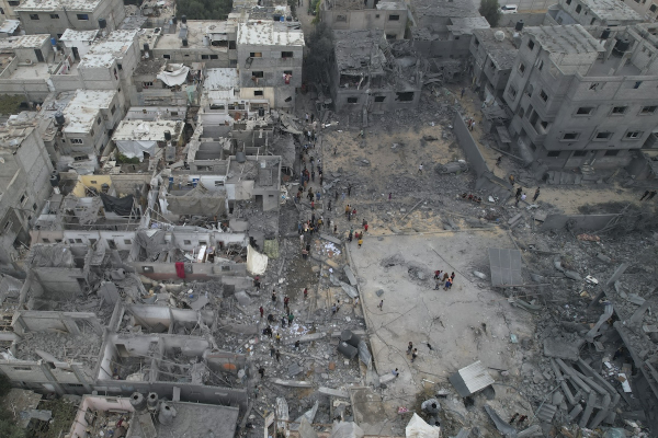 Ισραήλ: Συνεχίζει τη χερσαία εκστρατεία κατά της Χαμάς στο «δεύτερο στάδιο» του πολέμου στη Γάζα