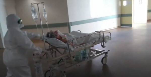 Αλεξανδρούπολη: 78χρονη νίκησε τον κορονοϊό και βγήκε από τη ΜΕΘ (video)