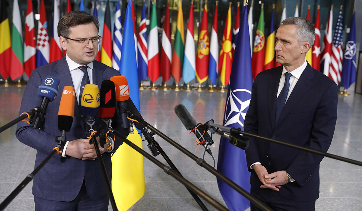 Το Κίεβο επιμένει για πλήρες ενεργειακό εμπάργκο της Δύσης στη Ρωσία και ζητά όπλα από το ΝΑΤΟ