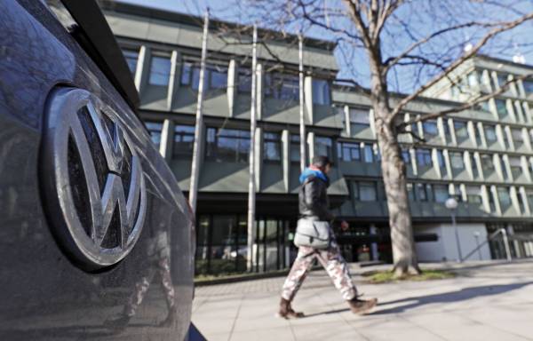 Το ανανεωμένο VW Passat λανσάρει νέες καινοτομικές τεχνολογίες