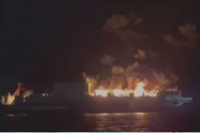 Θρίλερ στην Ηγουμενίτσα: Τα πρώτα πλάνα από τη φωτιά στο πλοίο