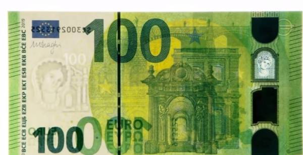 Στην κυκλοφορία τα νέα χαρτονομίσματα των 100 και των 200 ευρώ