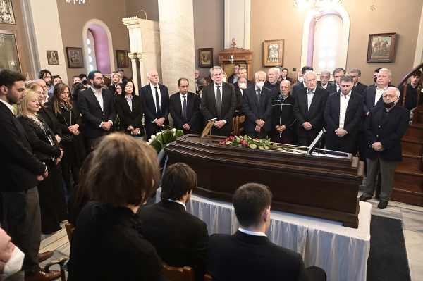 Θανάσης Τσούρας: Το τελευταίο αντίο στο ιστορικό στέλεχος του ΠΑΣΟΚ - Ποιοι πήγαν στην κηδεία