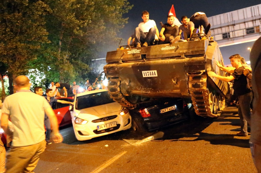Τουρκία: Ισόβια σε 22 στρατιωτικούς για την απόπειρα πραξικοπήματος το 2016