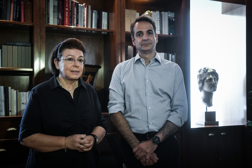 Ο Χατζηπετρής και ο …Μητσοτάκης: Γιατί ο πρωθυπουργός αποφεύγει να επιρρίψει ευθύνες