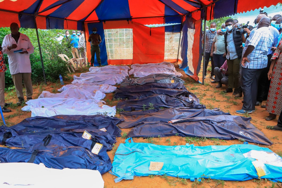 Φρίκη στην Κένυα: Βρέθηκαν σε δάσος 73 πτώματα πιστών αίρεσης